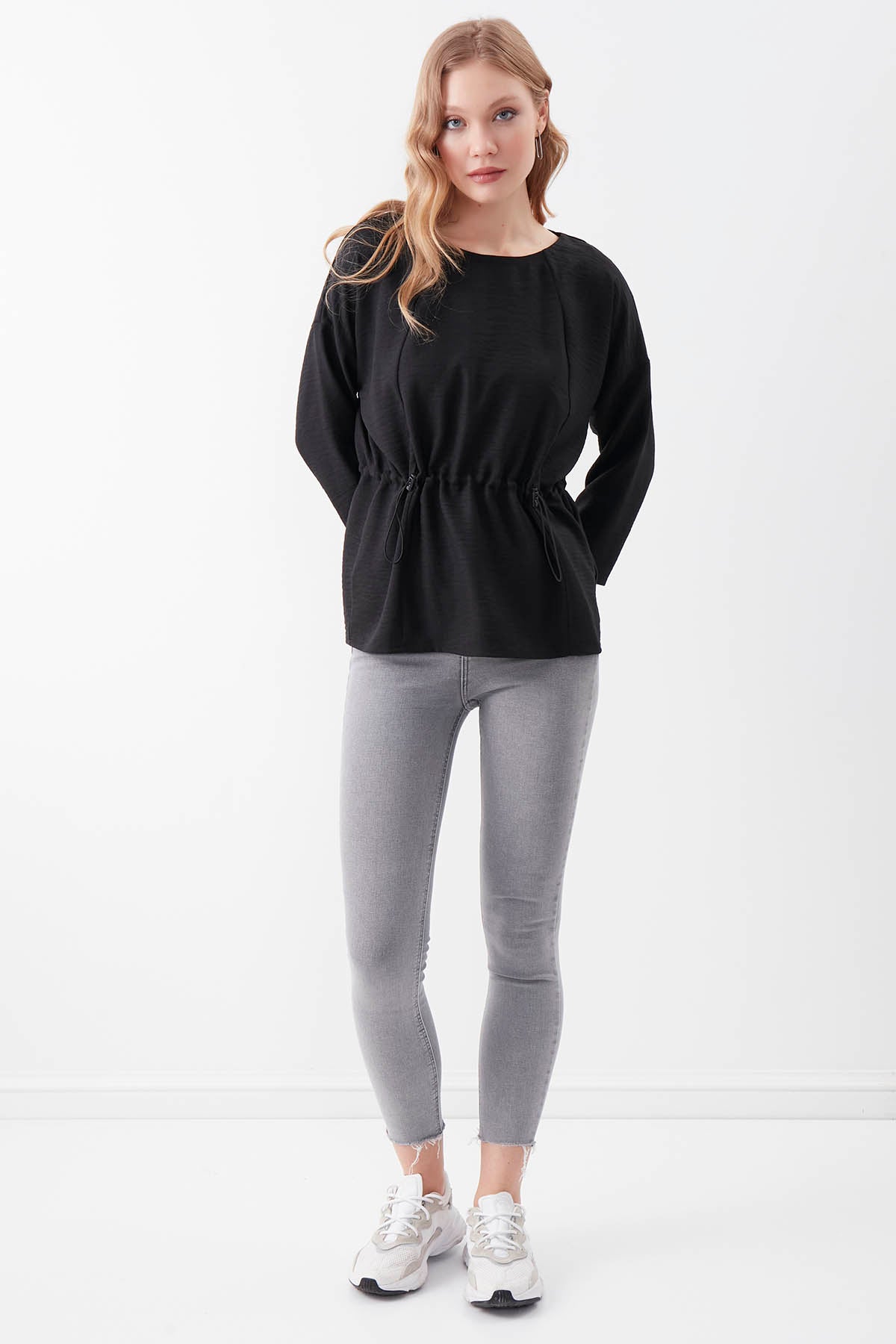 PLEATED BLOUSE