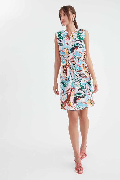 DRESS WITH CURVED BACK