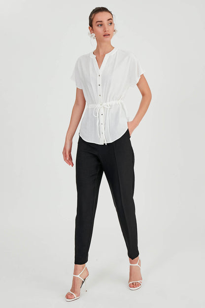 LOOSE BLOUSE WITH RUCKLEBAR BUTTONS