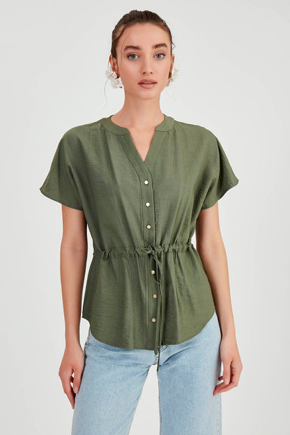 LOOSE BLOUSE WITH RUCKLEBAR BUTTONS