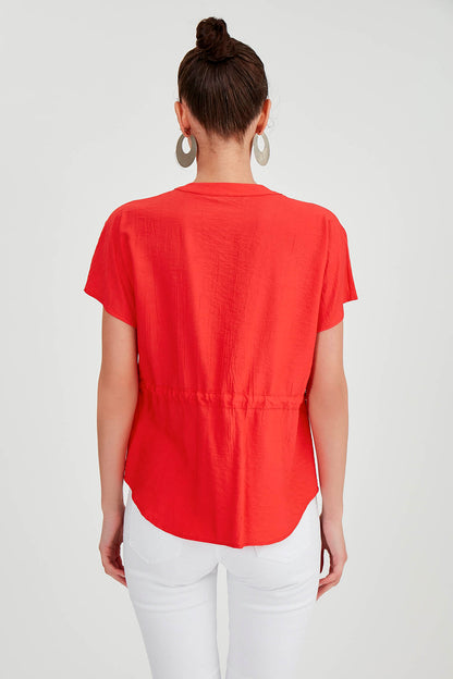 LOOSE BLOUSE WITH RUCKLEBAR BUTTONS