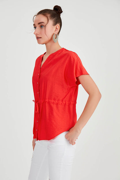 LOOSE BLOUSE WITH RUCKLEBAR BUTTONS