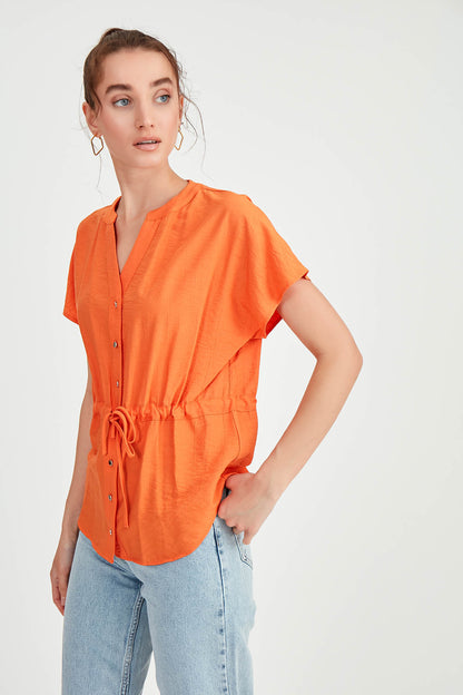 LOOSE BLOUSE WITH RUCKLEBAR BUTTONS