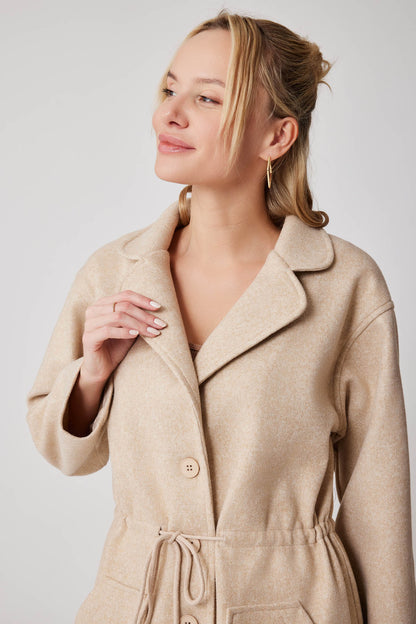 JACKET WITH WAIST-TWISTED FRONT BUTTON POCKET