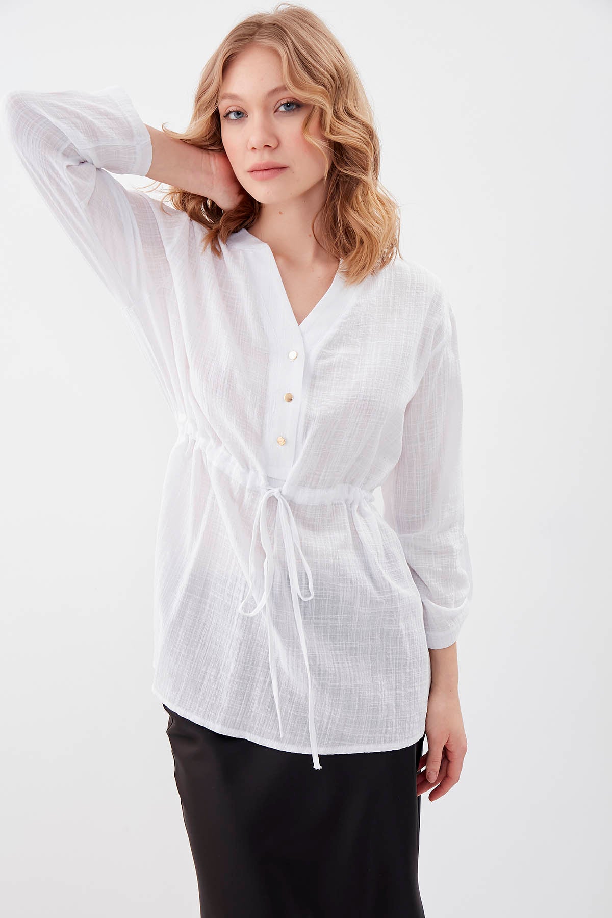PLEATED LOOSE BLOUSE