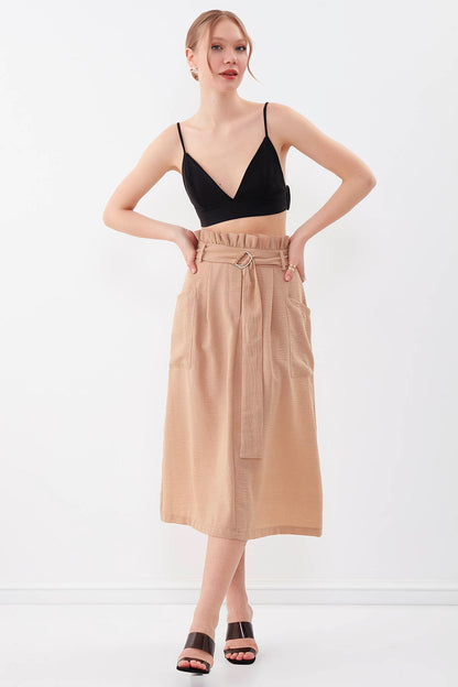 SKIRT WITH FRILLY ARCH
