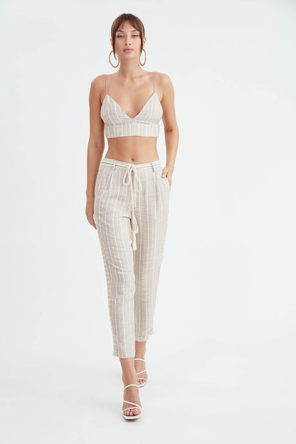 ARCHED CROP TROUSERS