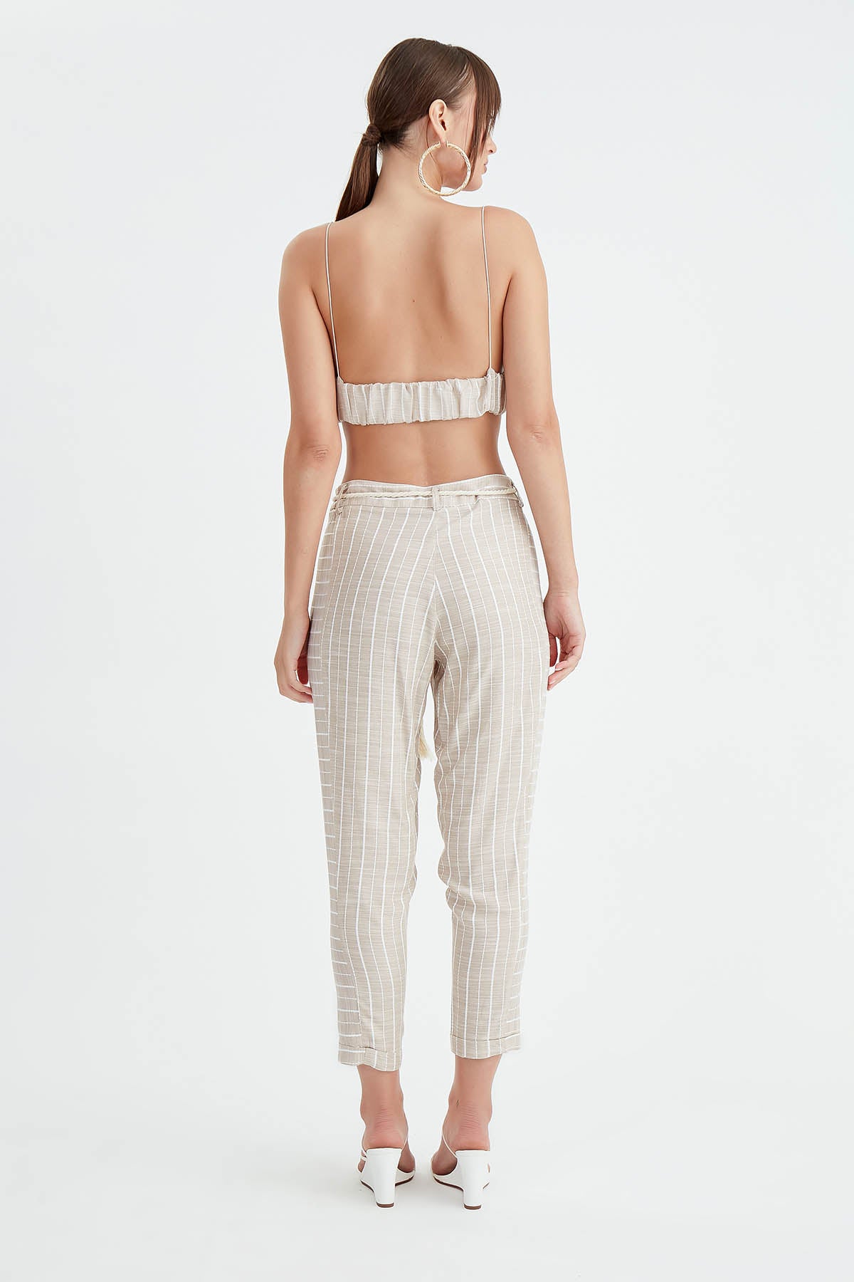 ARCHED CROP TROUSERS