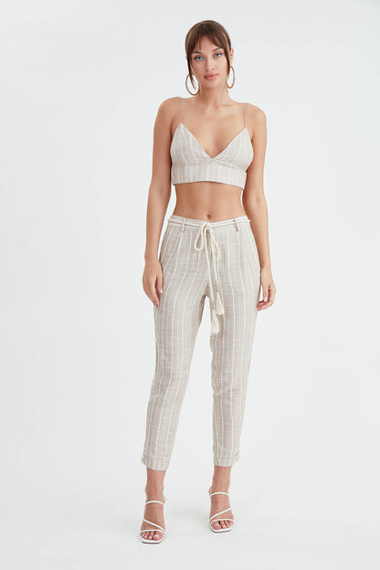ARCHED CROP TROUSERS