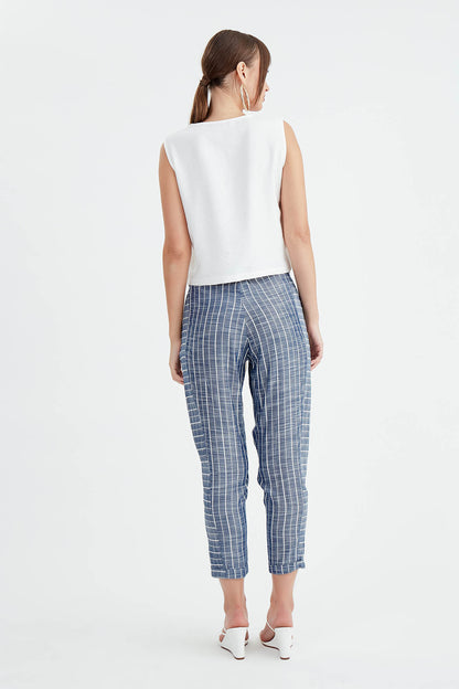 ARCHED CROP TROUSERS