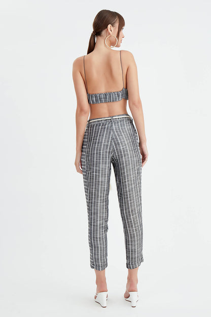 ARCHED CROP TROUSERS