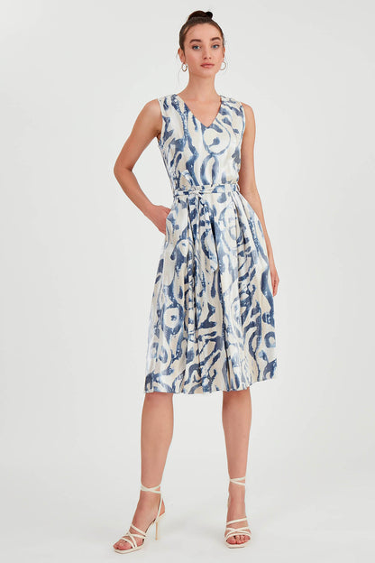 GLOSSY SATIN PATTERNED DRESS WITH BELT