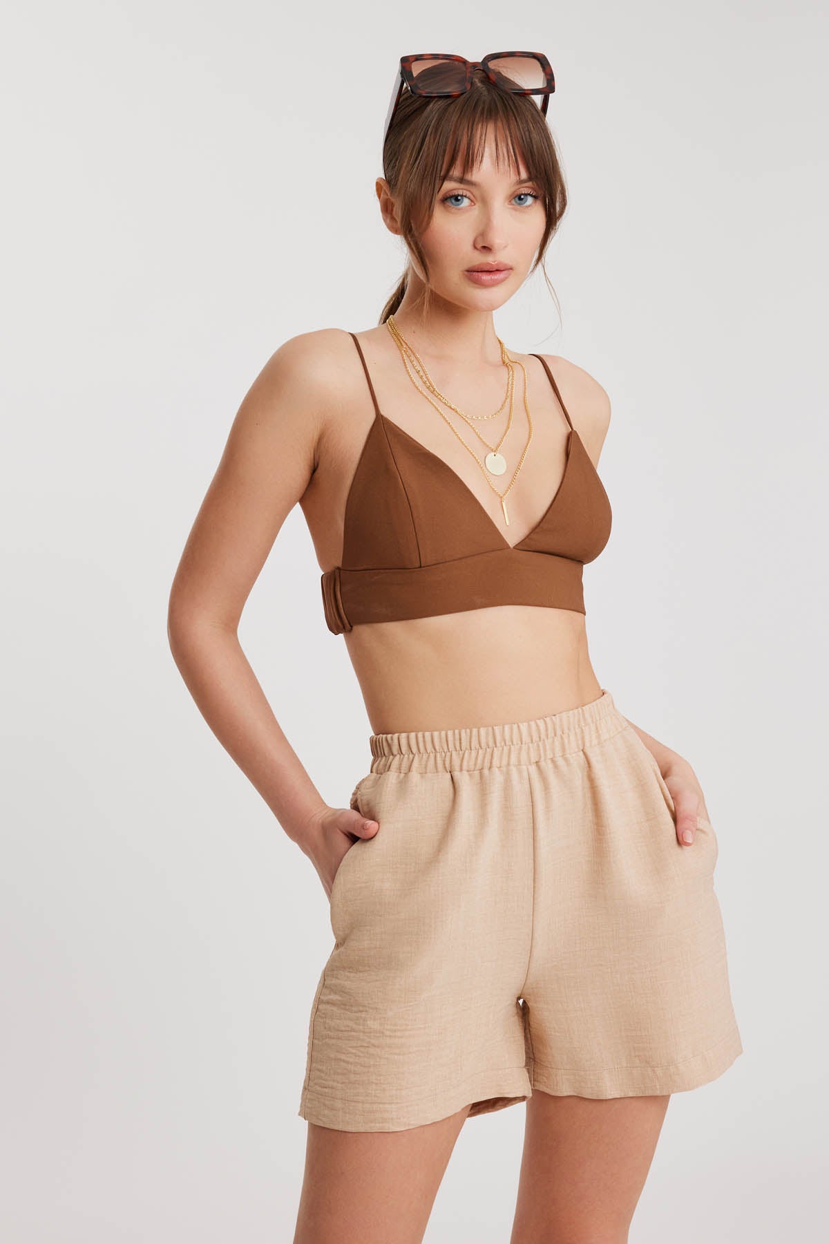 SHORTS WITH POCKET & ELASTANE WAIST