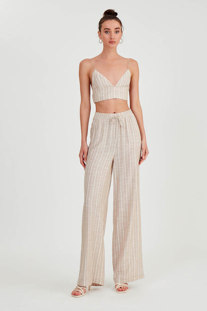 WIDE-ASPECT TROUSERS WITH BELOW-LINE LINES