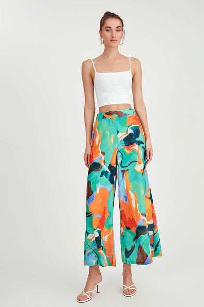 LARGE-TRACK TROUSERS WITH BELT DIAMOND PATTERNS