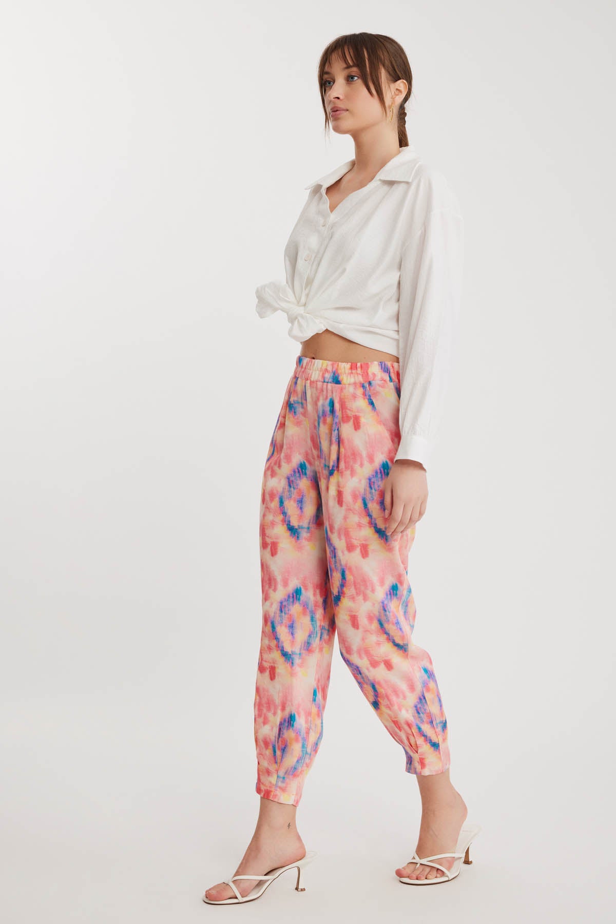 TROUSERS WITH ELASTANE PATTERNED PLEATED