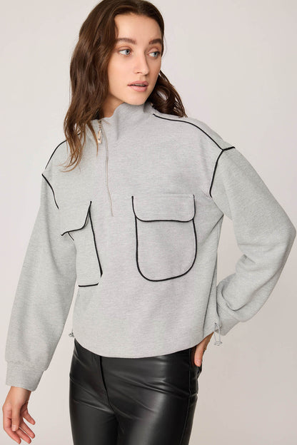 STEEP COLLAR BLOUSE WITH RUBBER CAP POCKET