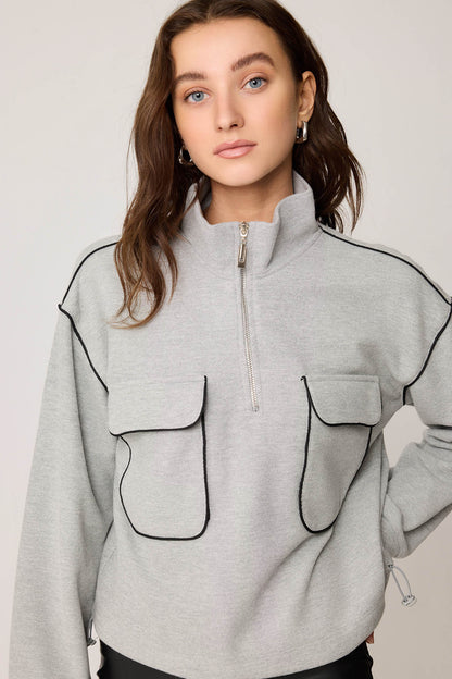 STEEP COLLAR BLOUSE WITH RUBBER CAP POCKET