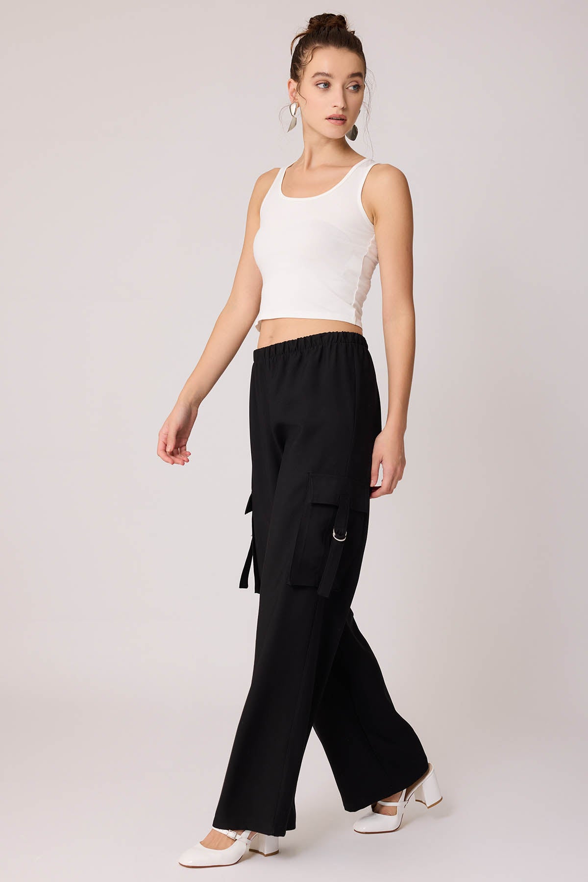 CARGO POCKET TROUSERS WITH ELASTANE WAIST
