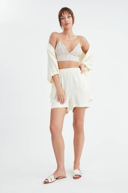 BRIGHT SATEN SHORTS WITH ELASTANE WAIST