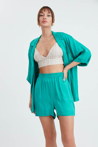 BRIGHT SATEN SHORTS WITH ELASTANE WAIST