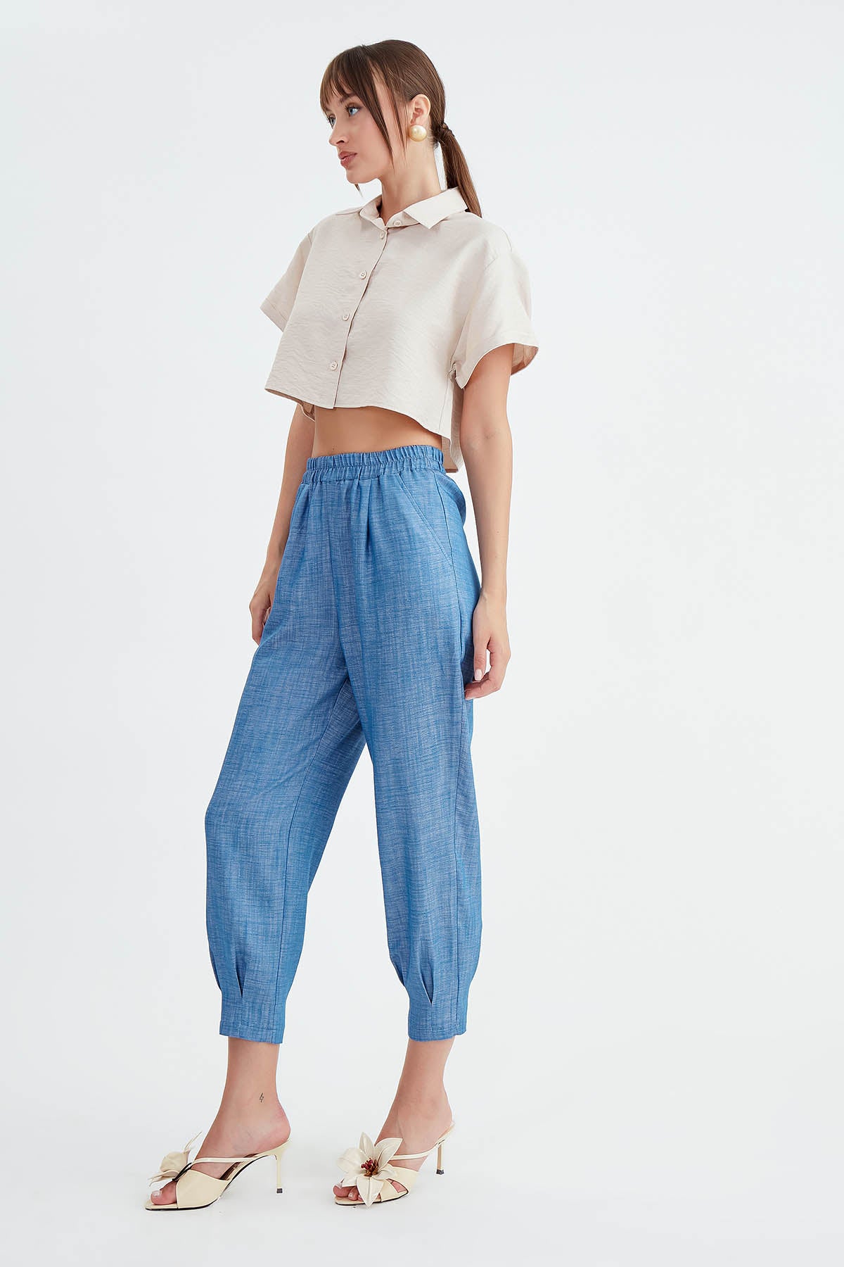 CROP PLEATED BELGIAN TROUSERS WITH ELASTANE WAIST