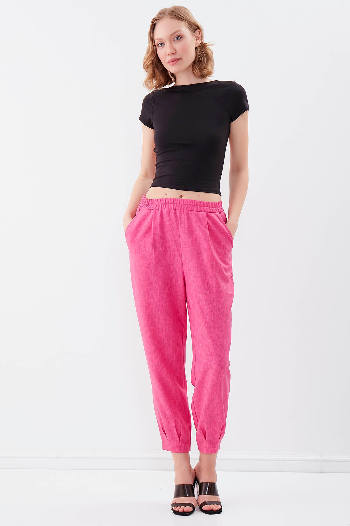 DIAMOND PLEATED HIGH-WAIST TROUSERS
