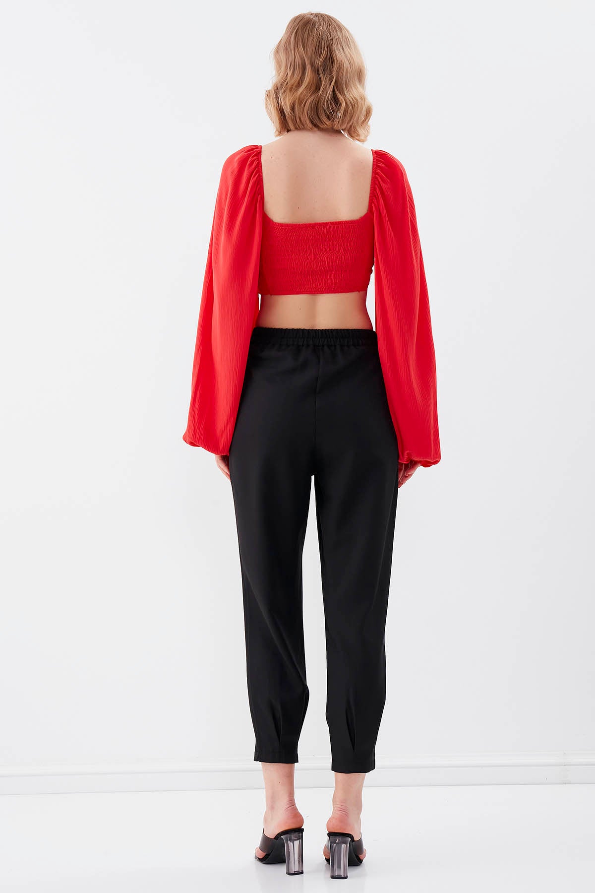 DIAMOND PLEATED HIGH-WAIST TROUSERS