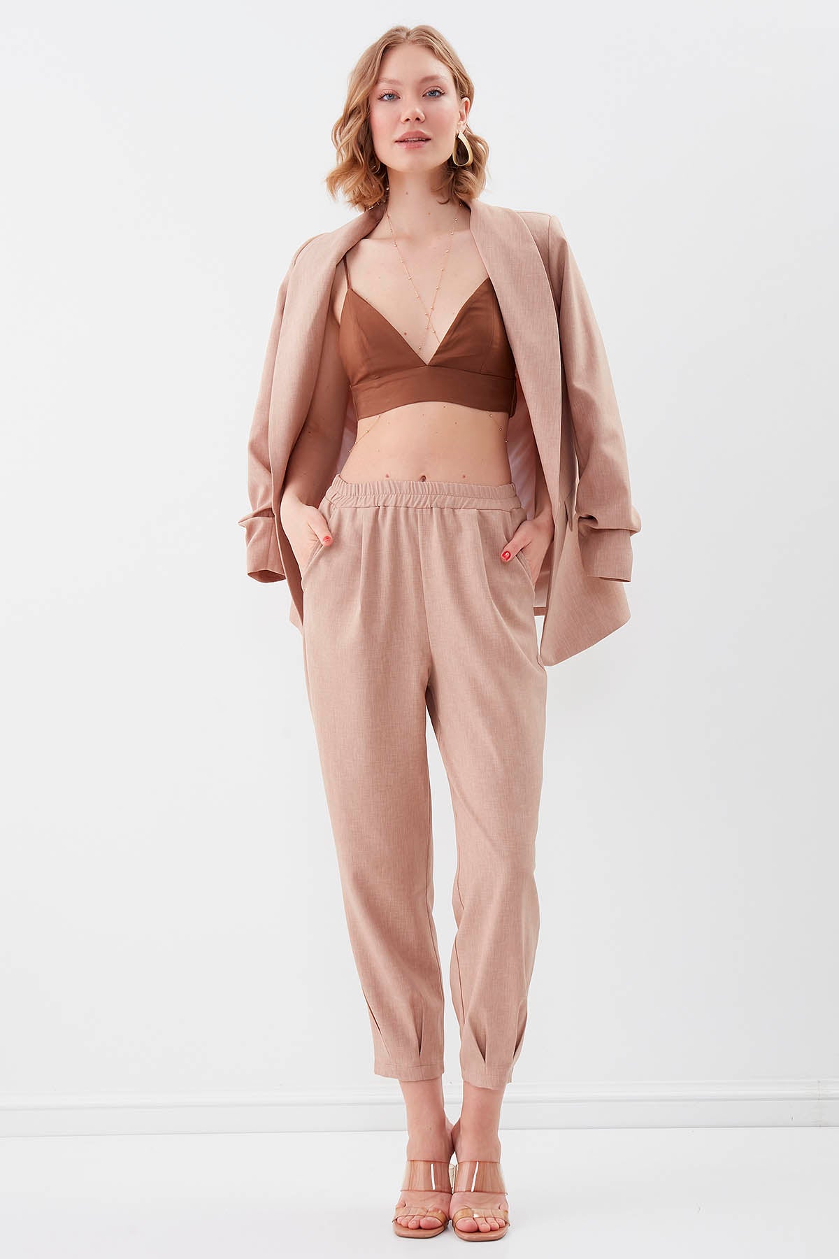 DIAMOND PLEATED HIGH-WAIST TROUSERS