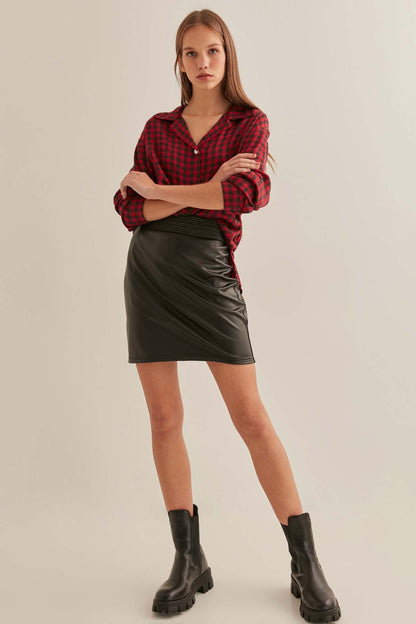 WAIST ELASTANE FAUX LEATHER MINI-SKIRT
