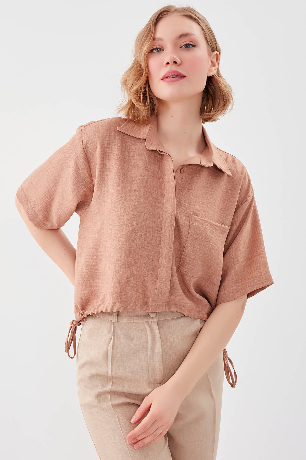 ONE-POCKET CROP SHIRT WITH ELASTANE WAIST
