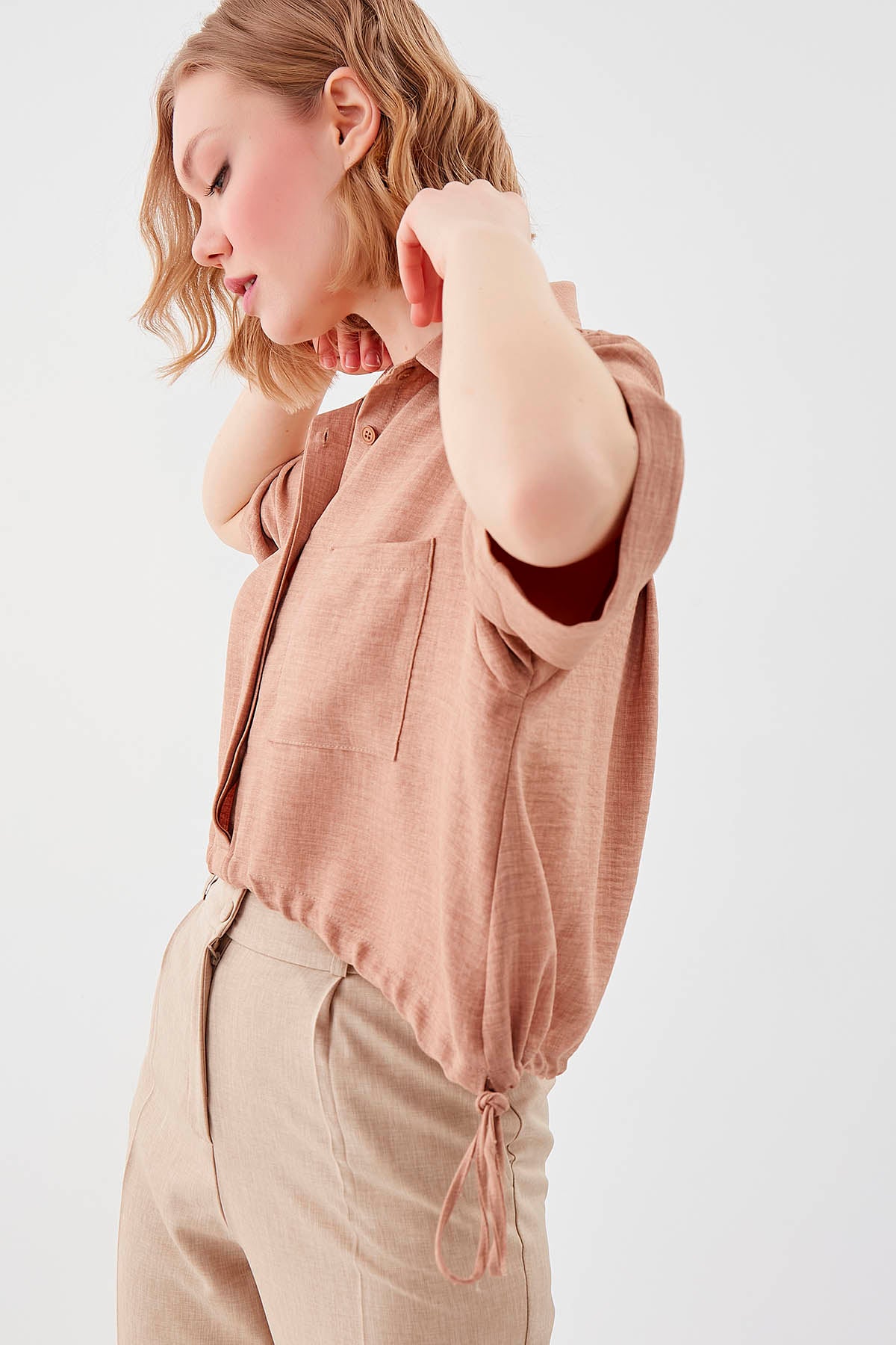 ONE-POCKET CROP SHIRT WITH ELASTANE WAIST