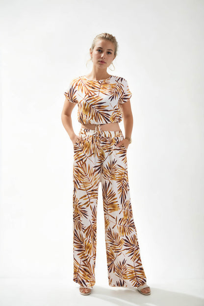 LOOSE TROUSERS