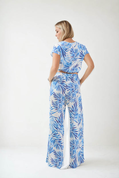 LOOSE TROUSERS