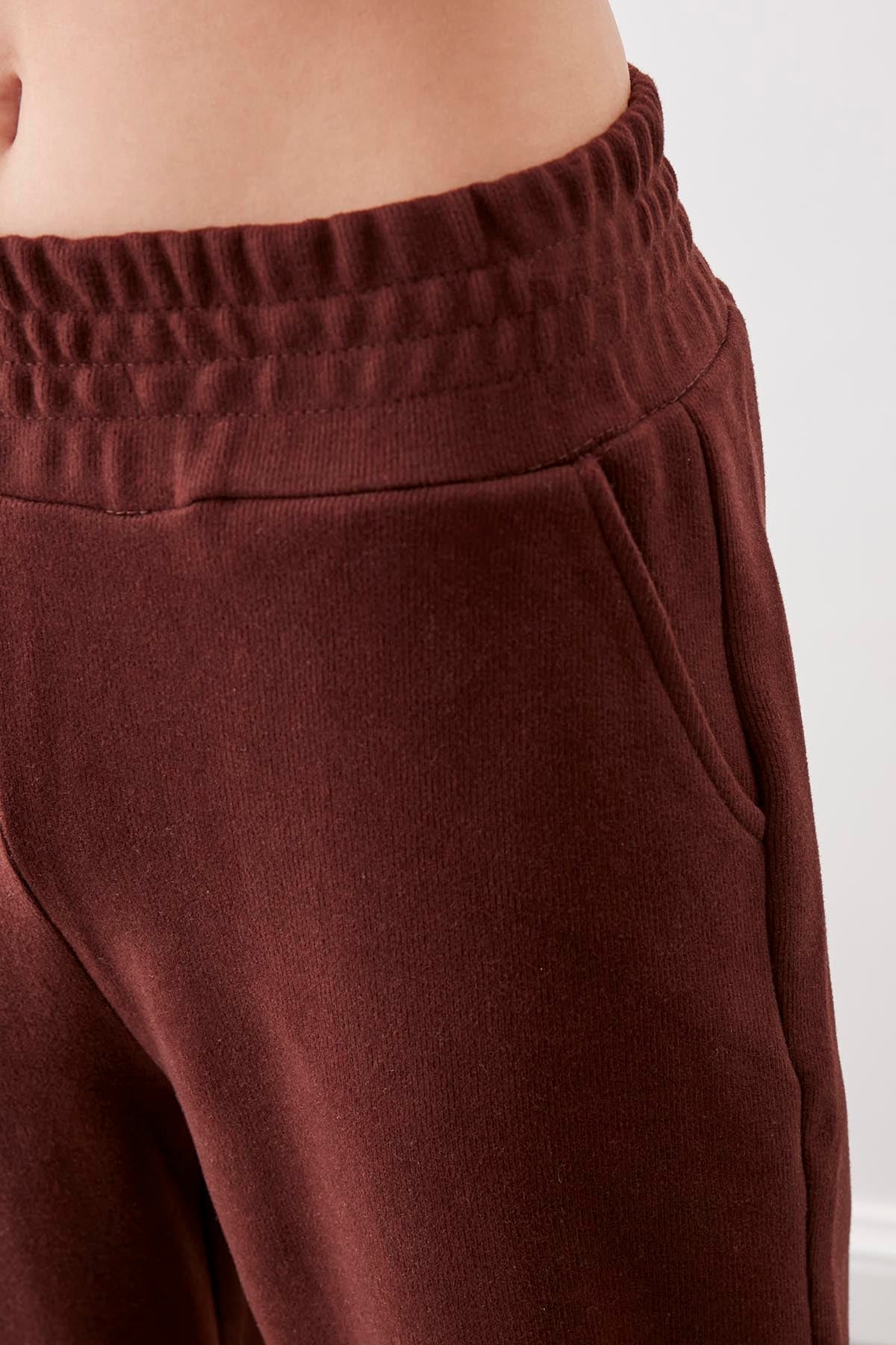 KNITTED TROUSERS WITH ELASTANE WAIST AND CUFFS