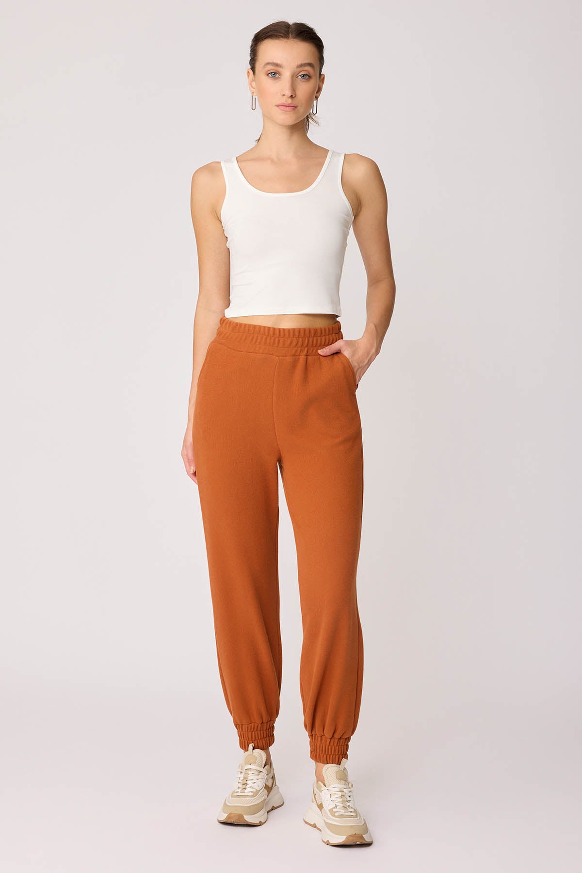 KNITTED TROUSERS WITH ELASTANE WAIST AND CUFFS