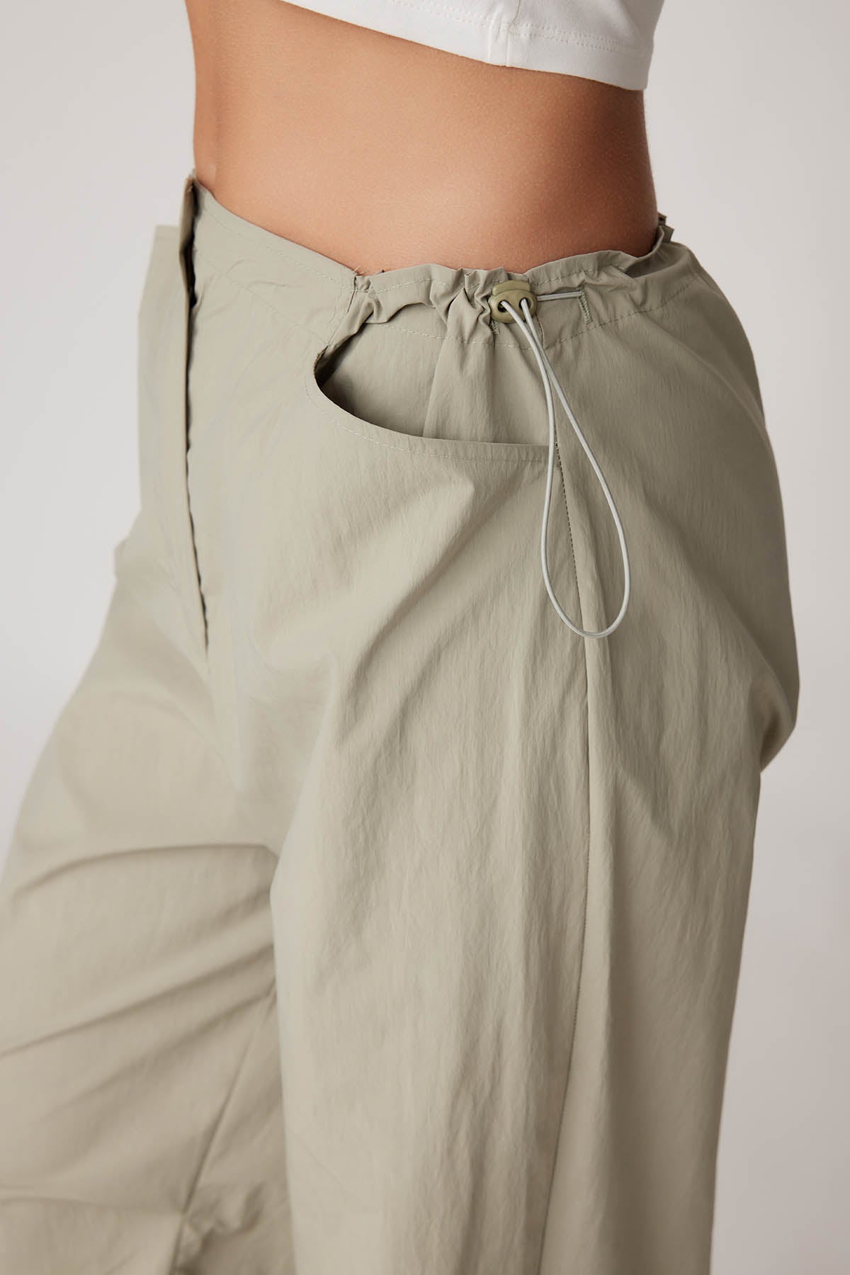 TROUSERS WITH ELASTANE WAIST AND CUFFS