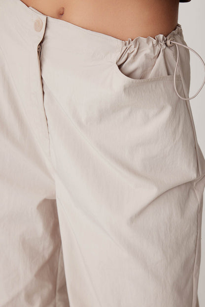 TROUSERS WITH ELASTANE WAIST AND CUFFS