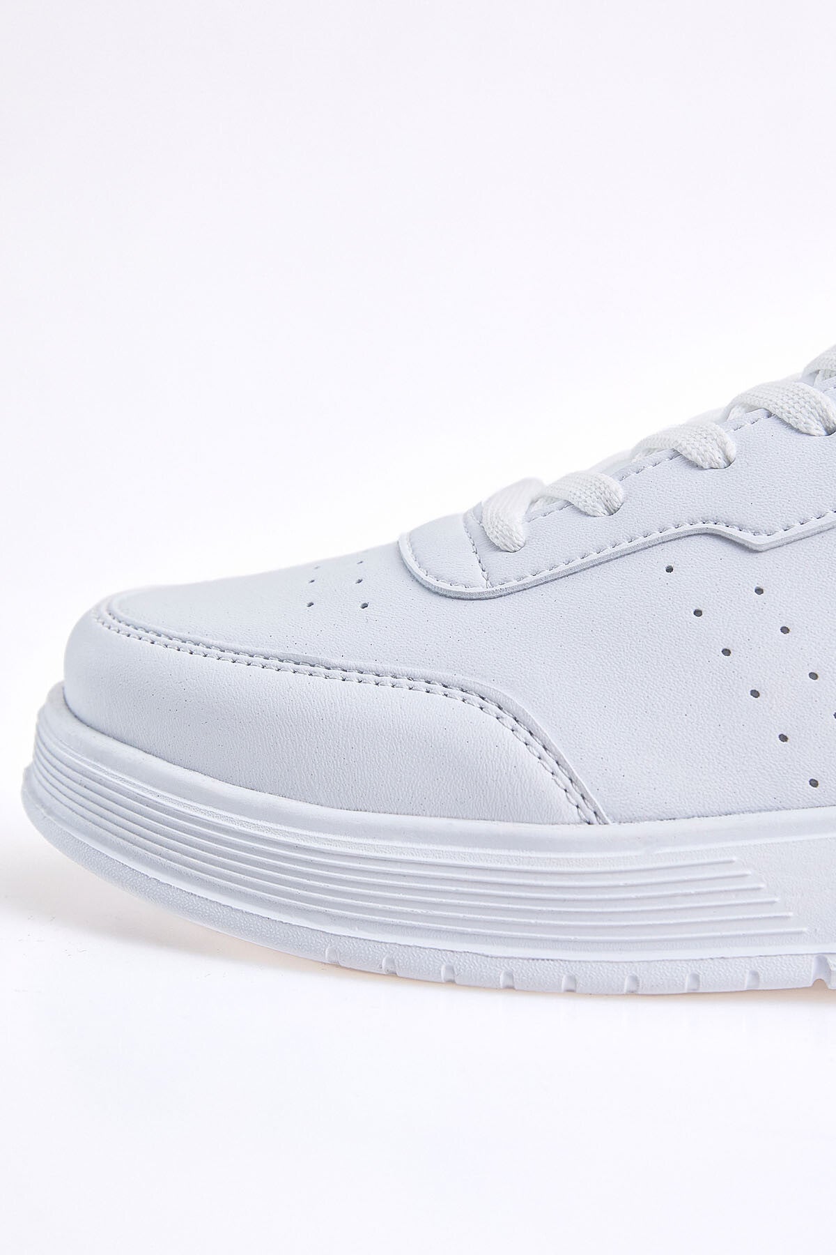White Laced High Sole PU Leather Men's Sports Shoes - 89132