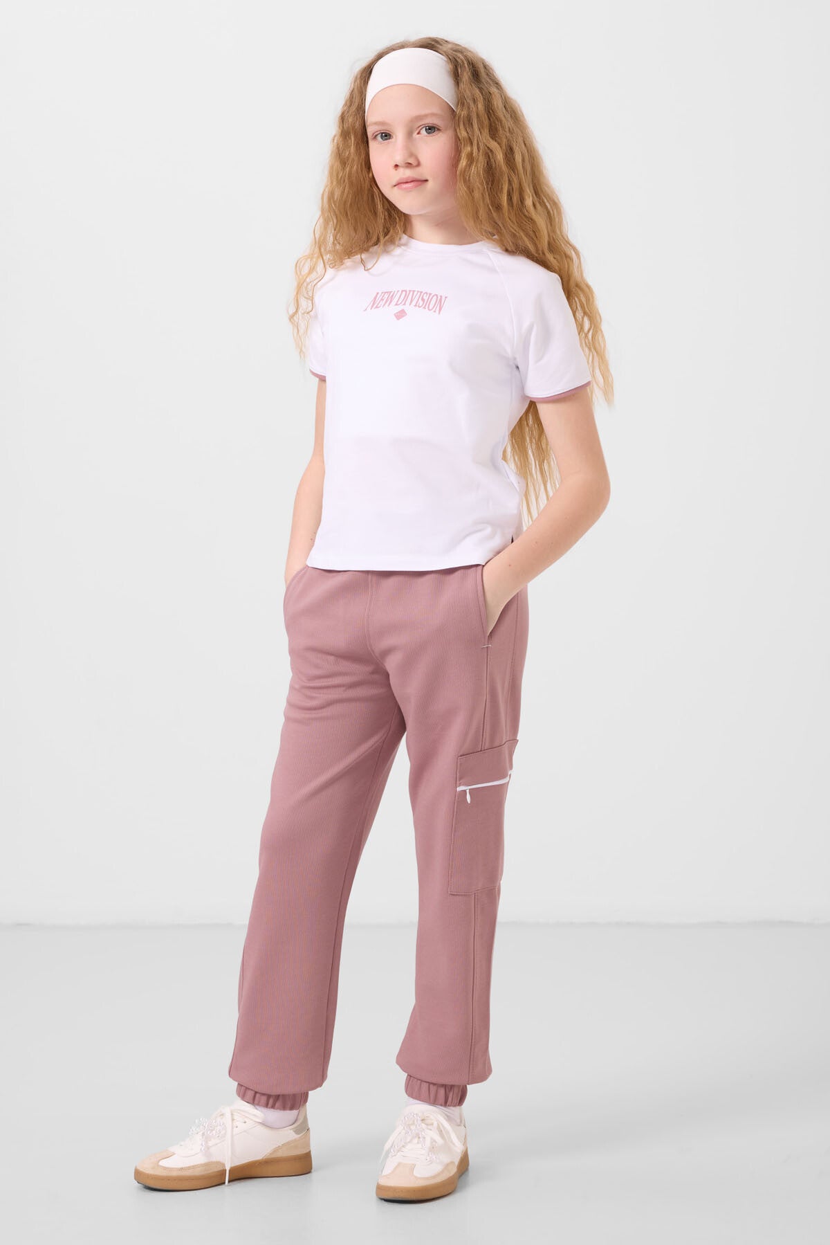 White-flower suit with o-collar printed rubber sleeve with cargo pocket Tracksuit set - 75173