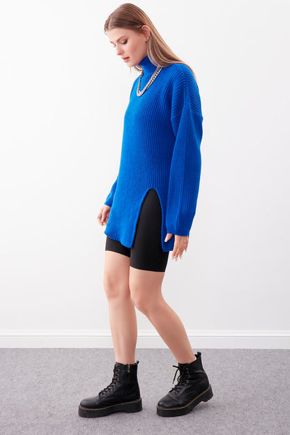 KNITTED SWEATER