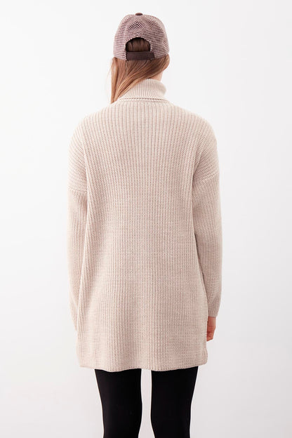 KNITTED SWEATER