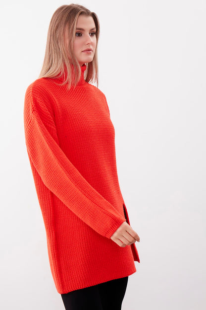 KNITTED SWEATER