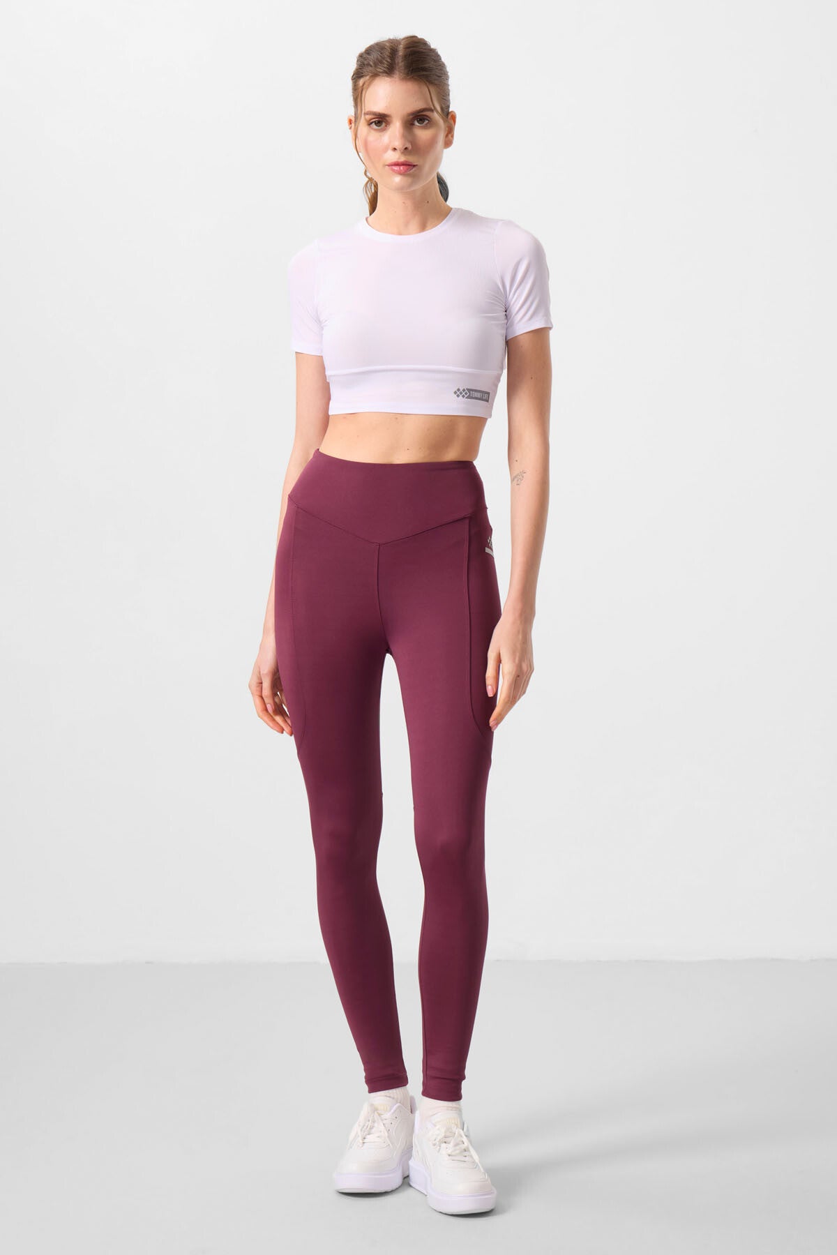Standard Fit Flexible Performance Women's Tights in Bordeaux Polyester - 94666