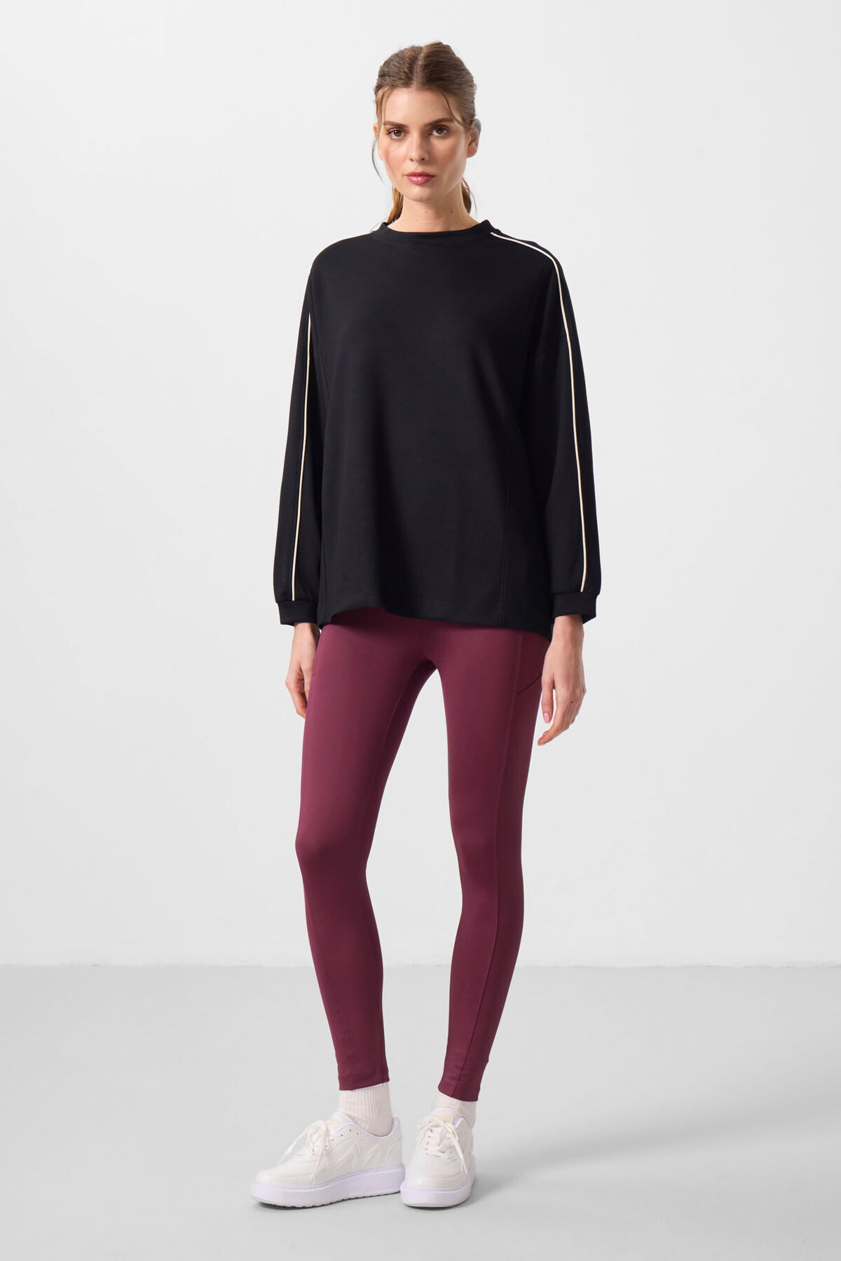 Bordeaux Polyester Flexible Standard Fit Performance Women's Tights - 94667