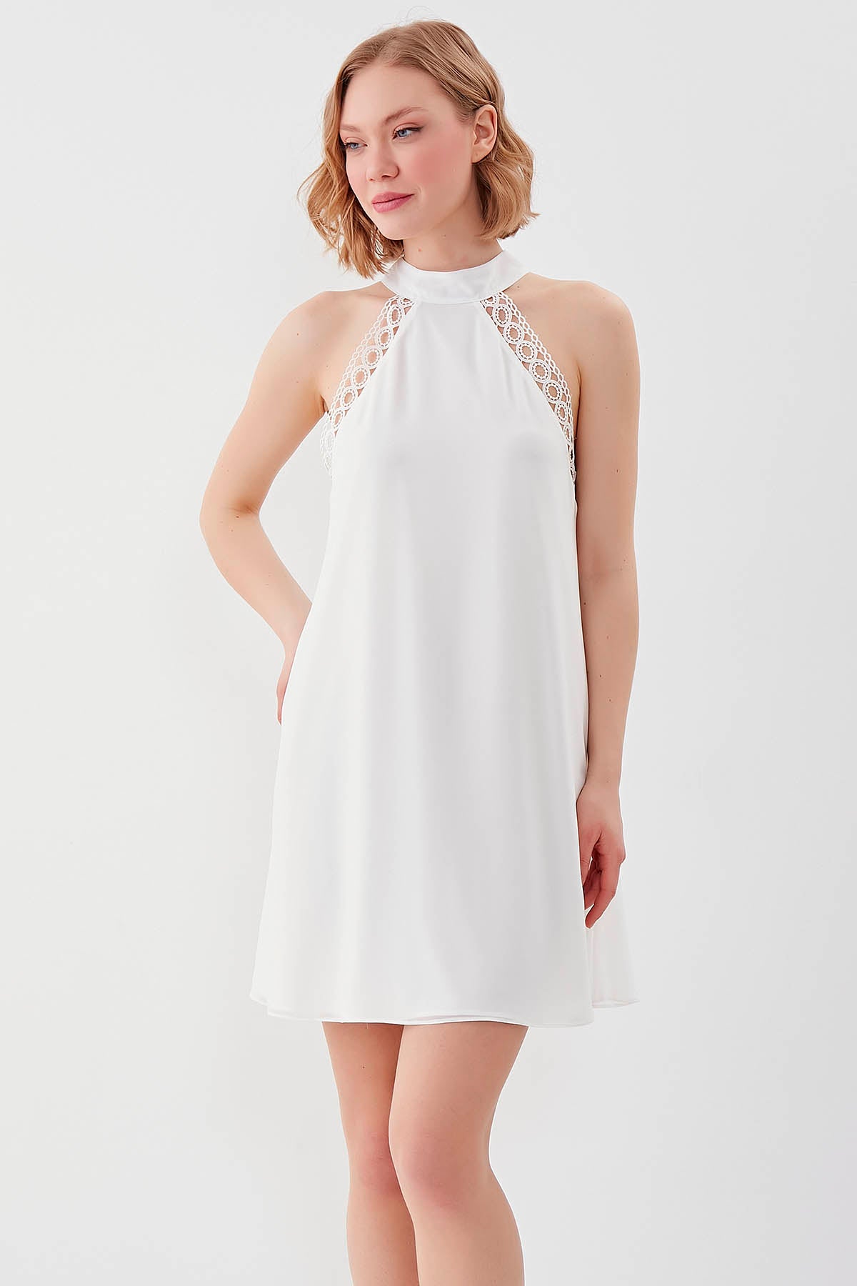 MINI DRESS WITH NECK BINDING LINES