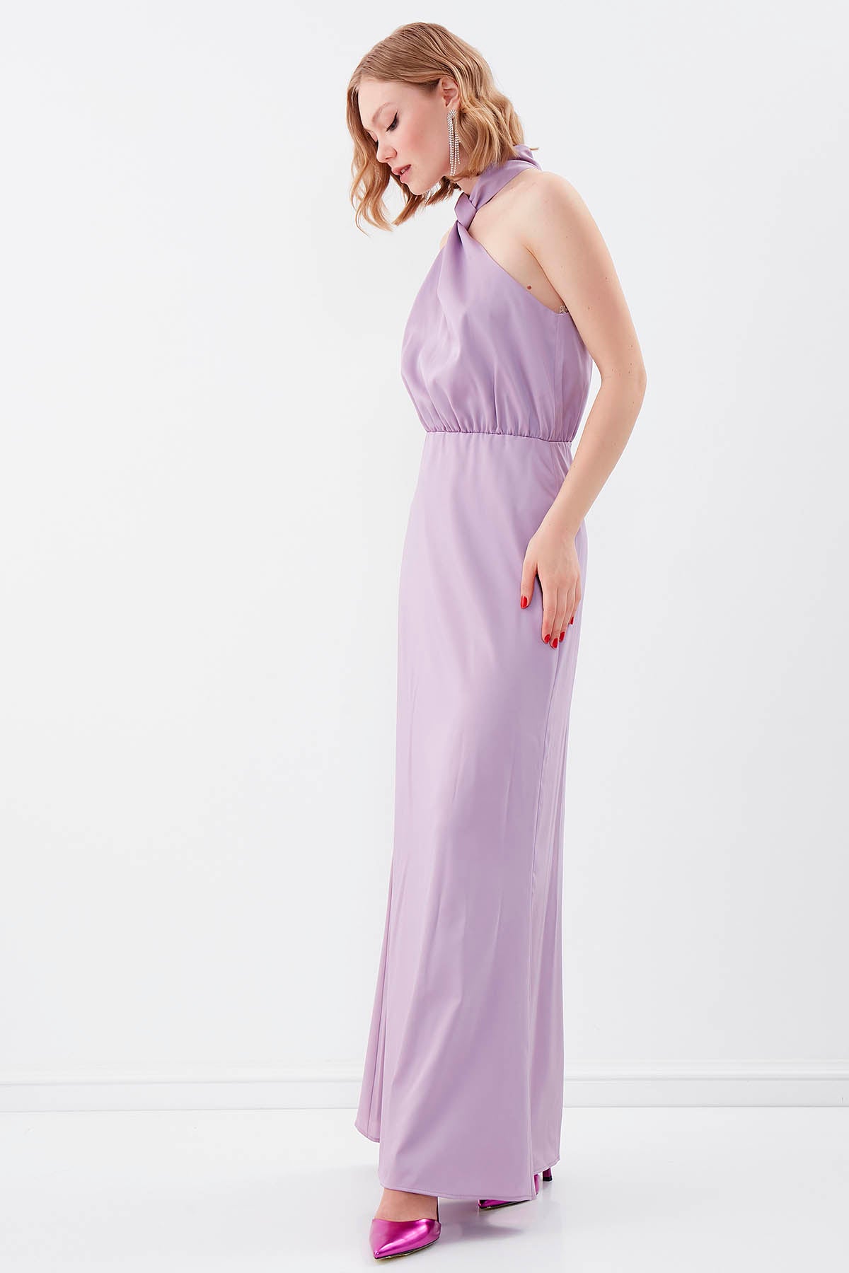 LONG DRESS WITH NECK BINDING