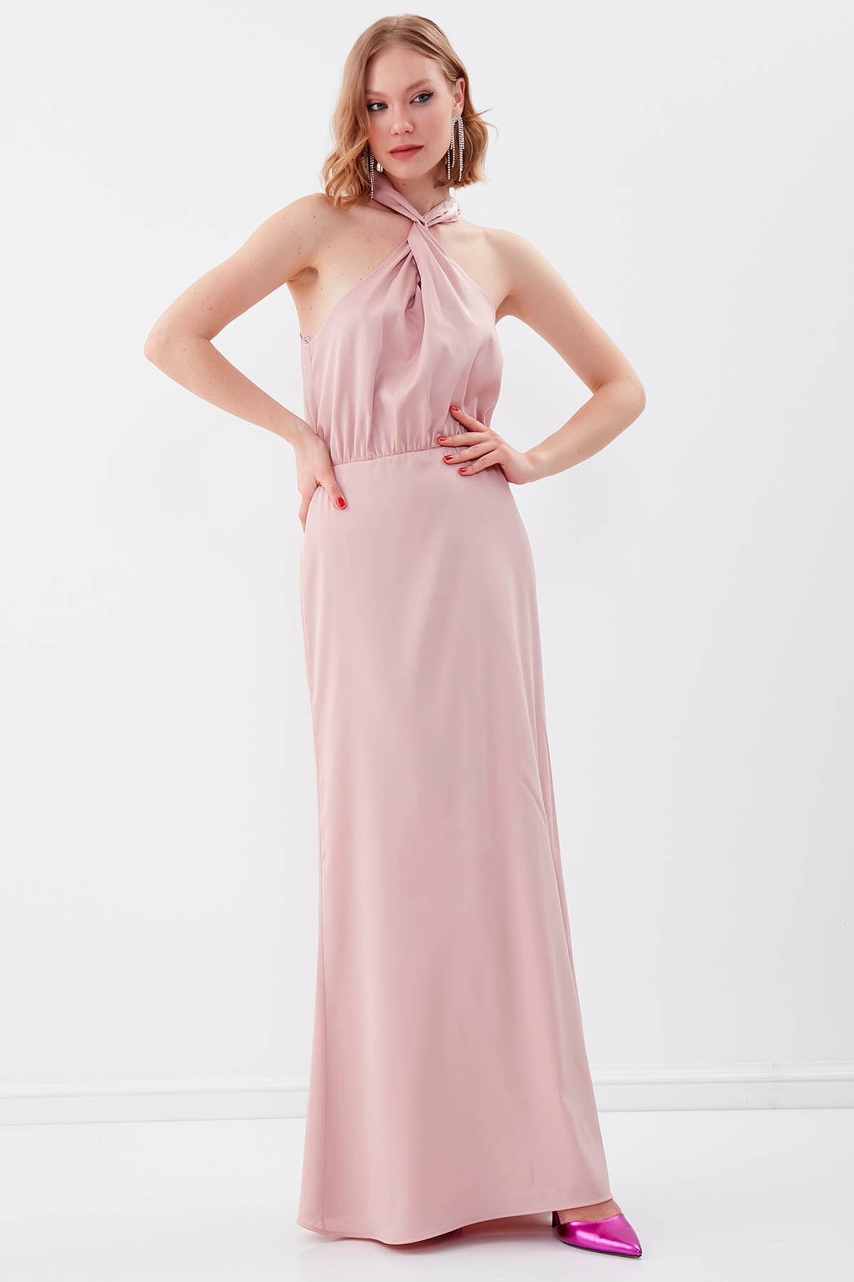 LONG DRESS WITH NECK BINDING