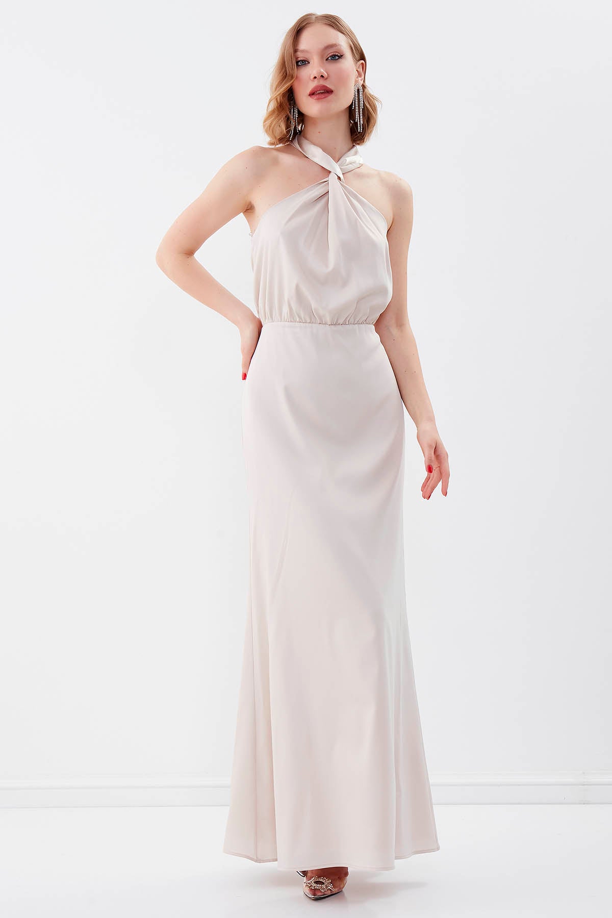 LONG DRESS WITH NECK BINDING