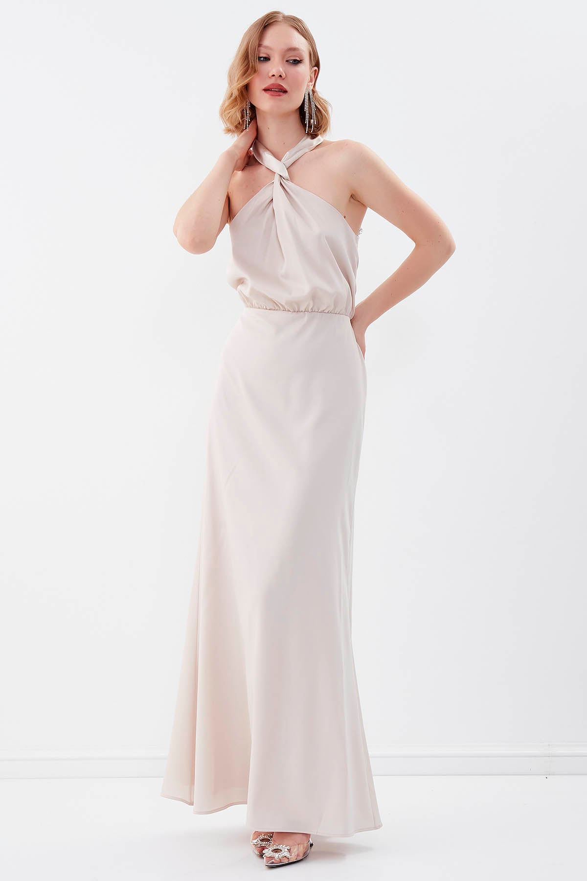 LONG DRESS WITH NECK BINDING